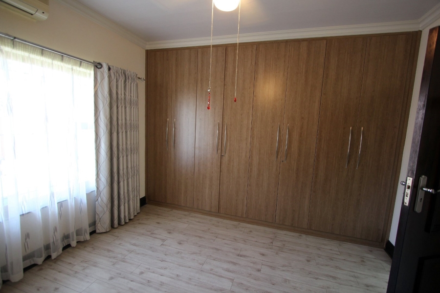 4 Bedroom Property for Sale in Naudeville Free State